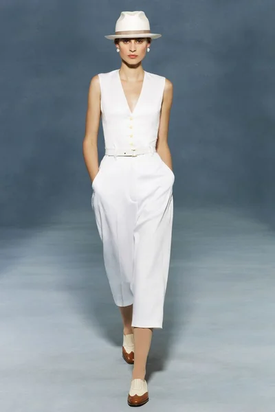 Look 2